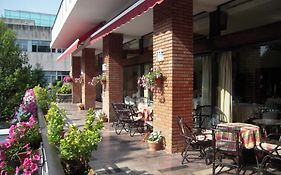 Hotel Alcazar Irun - Centro Ciudad